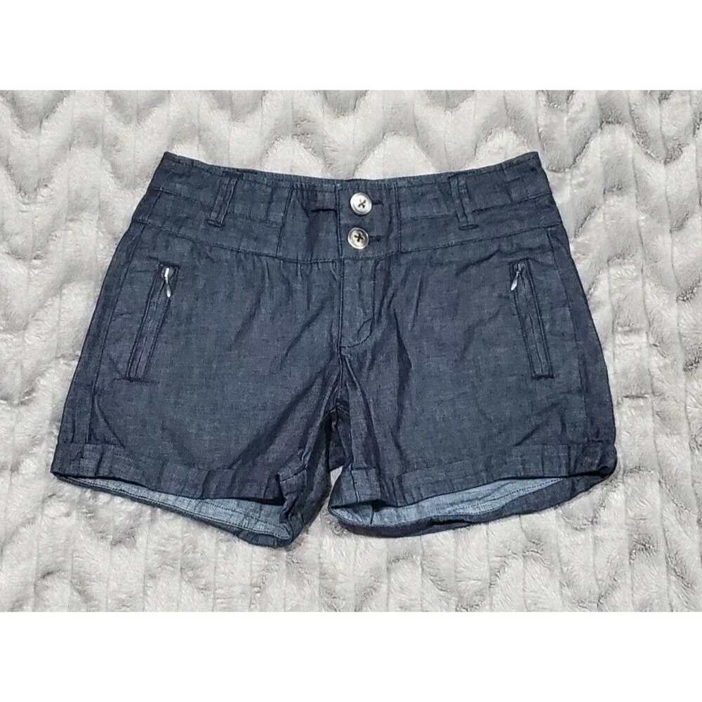 Daughters Of The Liberation Womens Size 2 Dark Chambray Trouser Style Shorts